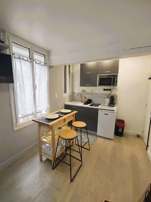 Chic So Paris Apartment France
