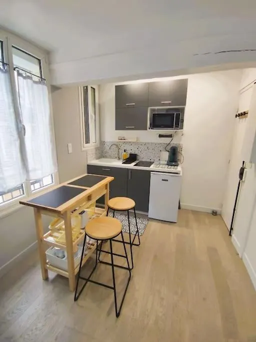 Chic So Paris Apartment France