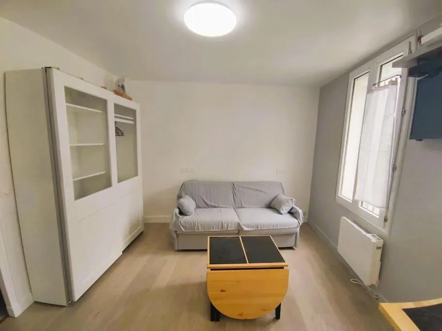 Chic So Paris Apartment France